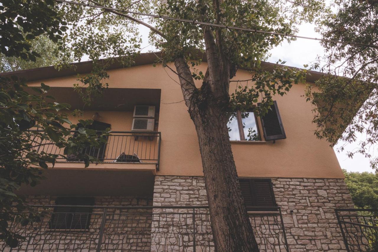 Villa Agriturismo Le Francesche à Nocera Umbra Extérieur photo